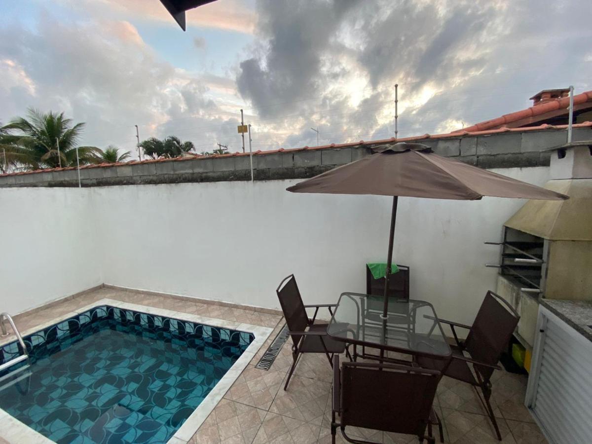 Casa Com Piscina E Churrasqueira - Lindissima! Ітанняен Екстер'єр фото